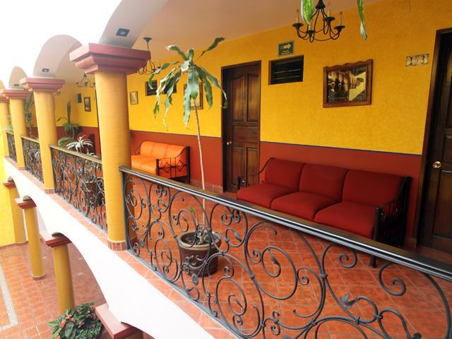 Hotel Posada Dona Alicia Oaxaca エクステリア 写真